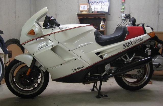 Ducati Paso 3.jpg