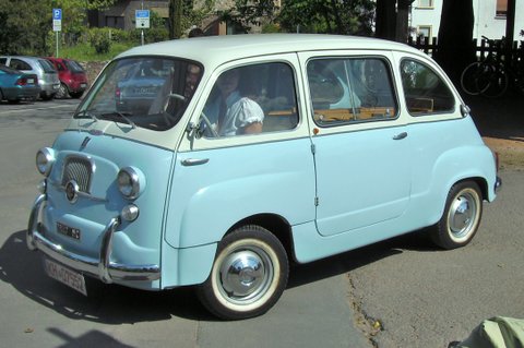 Fiat_600_Multipla1.JPG